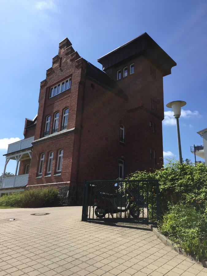Seelotsenstation Turmwohnung Adler Засниц Экстерьер фото
